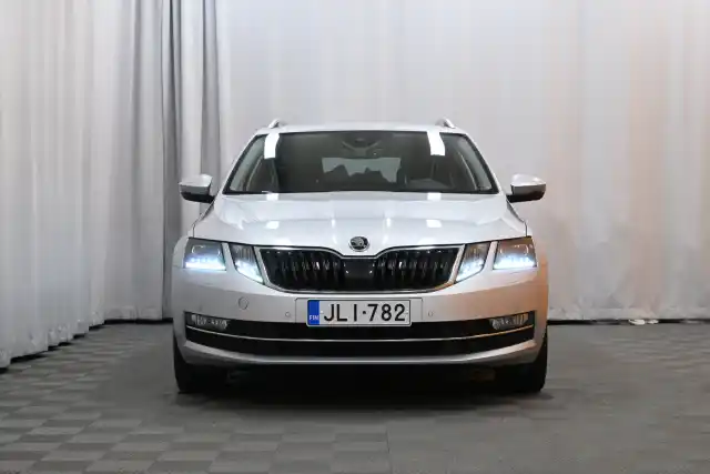 Harmaa Farmari, Skoda Octavia – JLI-782