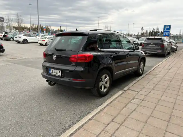 Musta Farmari, Volkswagen Tiguan – JLJ-615