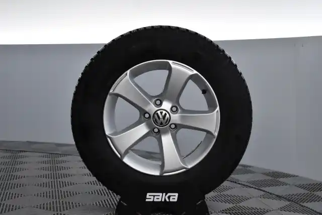 Musta Maastoauto, Volkswagen Tiguan – JLJ-615