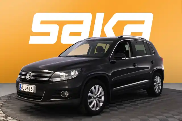 Musta Maastoauto, Volkswagen Tiguan – JLJ-615