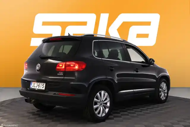 Musta Maastoauto, Volkswagen Tiguan – JLJ-615
