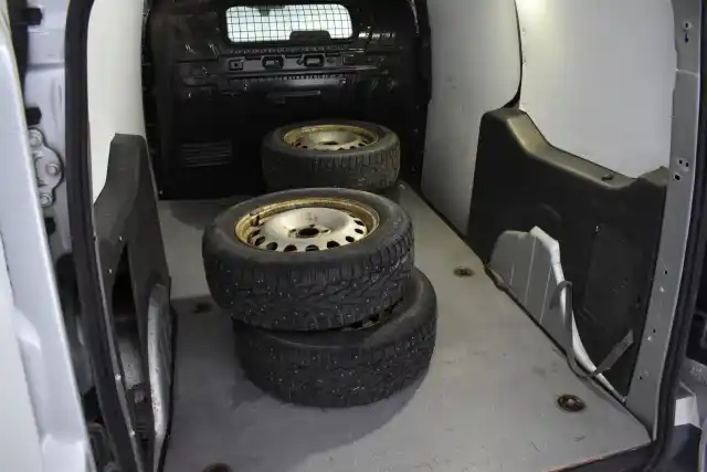 Hopea Pakettiauto, Ford Transit Connect – JLJ-928