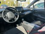Musta Maastoauto, Toyota C-HR – JLJ-941, kuva 5