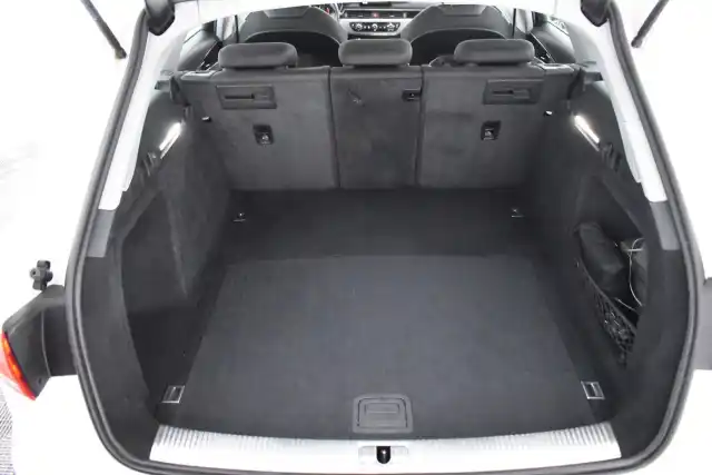  Farmari, Audi A4 – JLK-395