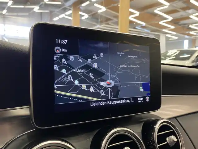 Musta Farmari, Mercedes-Benz C – JLK-844
