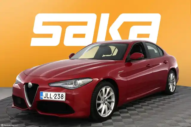 Punainen Sedan, Alfa Romeo Giulia – JLL-238