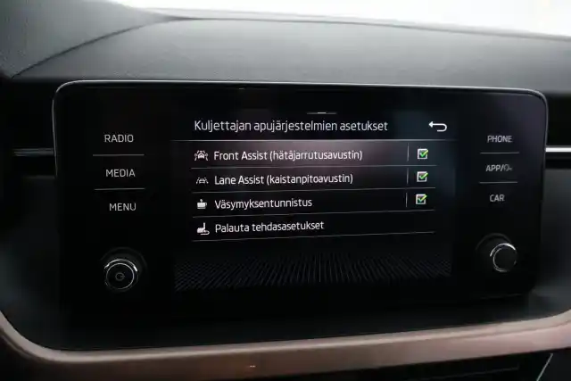 Sininen Viistoperä, Skoda Scala – JLM-397