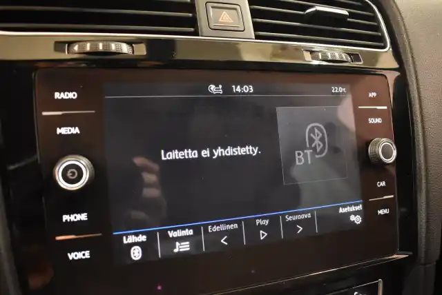 Harmaa Viistoperä, Volkswagen Golf – JLN-611