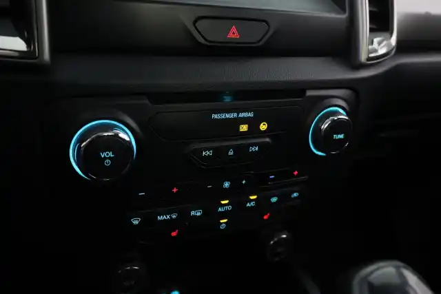 Valkoinen Avolava, Ford Ranger – JLO-733