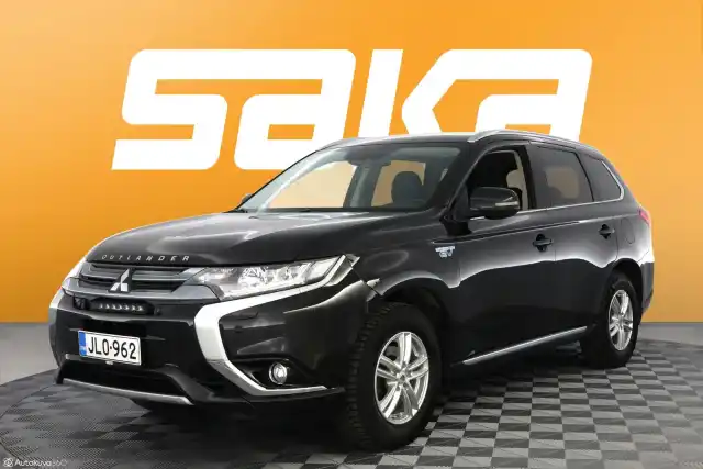 Musta Maastoauto, Mitsubishi Outlander PHEV – JLO-962