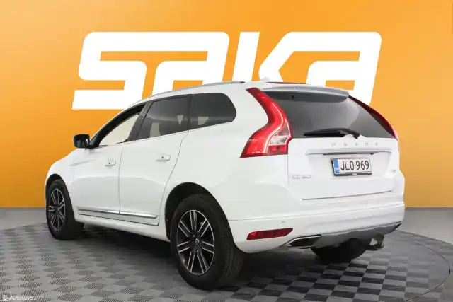Valkoinen Maastoauto, Volvo XC60 – JLO-969