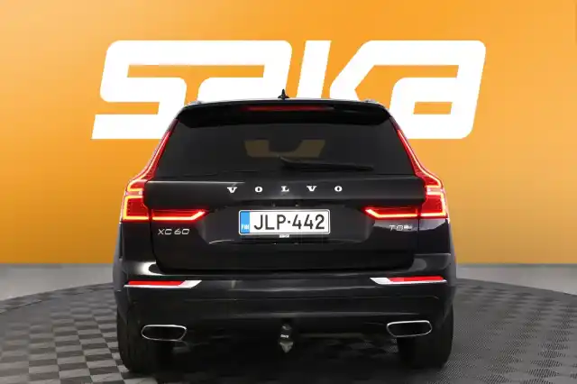 Musta Maastoauto, Volvo XC60 – JLP-442