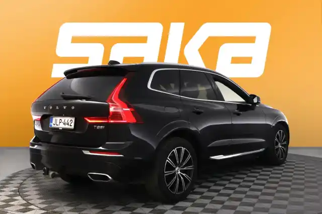 Musta Maastoauto, Volvo XC60 – JLP-442