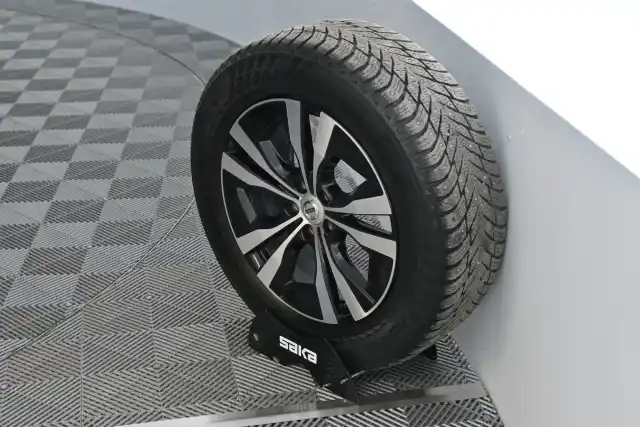Musta Maastoauto, Volvo XC60 – JLP-442