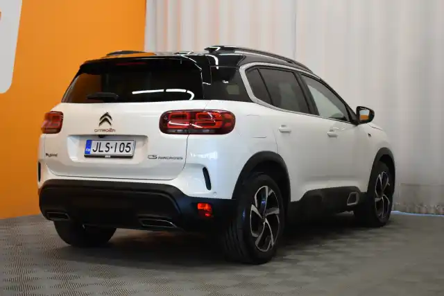 Valkoinen Maastoauto, Citroen C5 Aircross – JLS-105