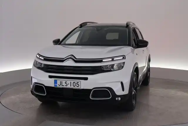 Valkoinen Maastoauto, Citroen C5 Aircross – JLS-105