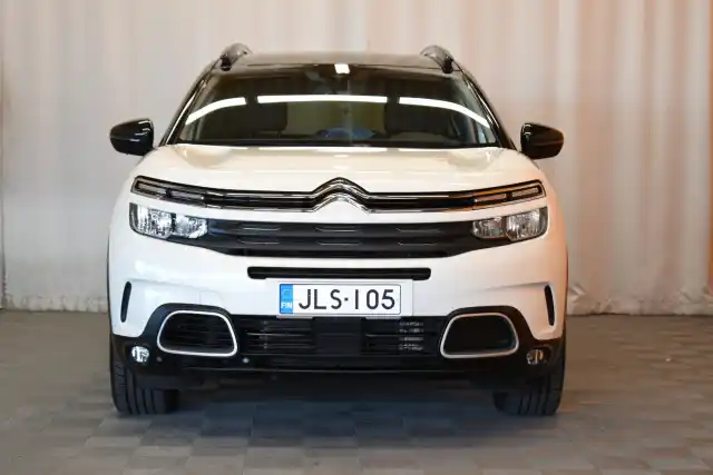 Valkoinen Maastoauto, Citroen C5 Aircross – JLS-105