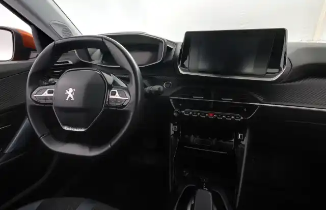 Oranssi Maastoauto, Peugeot e-2008 – JLS-158