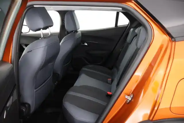 Oranssi Maastoauto, Peugeot e-2008 – JLS-158