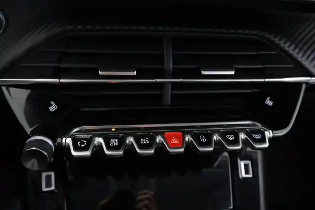 Oranssi Maastoauto, Peugeot e-2008 – JLS-158