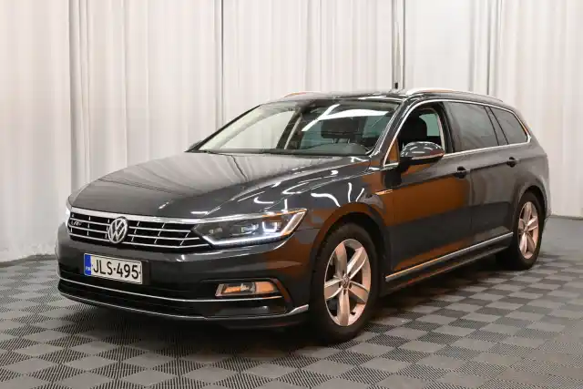 Harmaa Farmari, Volkswagen Passat – JLS-495