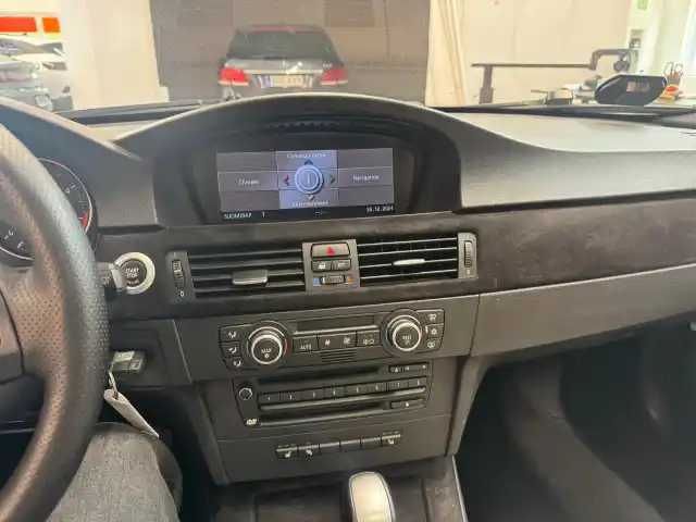 Musta Farmari, BMW 325 – JLT-583
