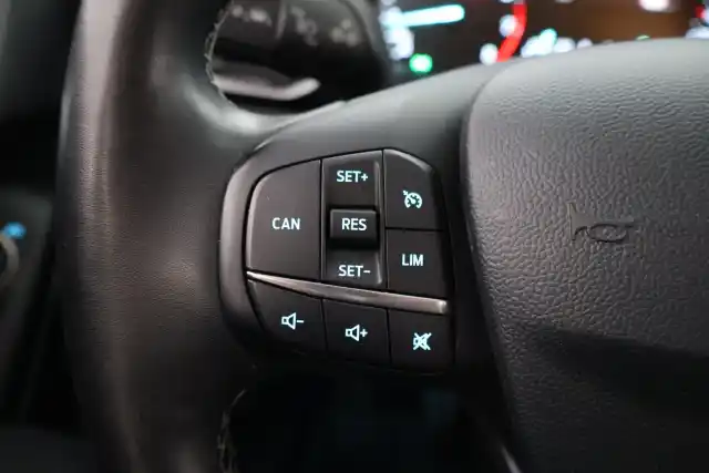 Musta Maastoauto, Ford Puma – JLU-581