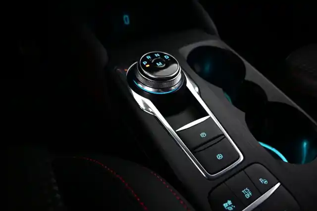 Sininen Farmari, Ford Focus – JLU-617