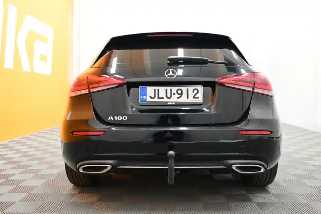 Musta Viistoperä, Mercedes-Benz A – JLU-912