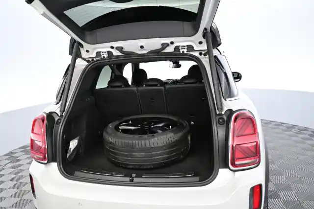 Hopea Maastoauto, Mini Countryman – JLY-695