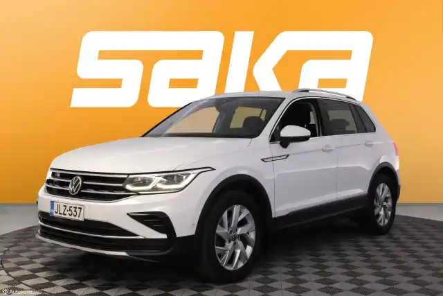 Valkoinen Maastoauto, Volkswagen Tiguan – JLZ-537