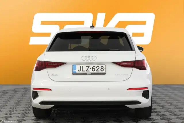 Valkoinen Viistoperä, Audi A3 – JLZ-628