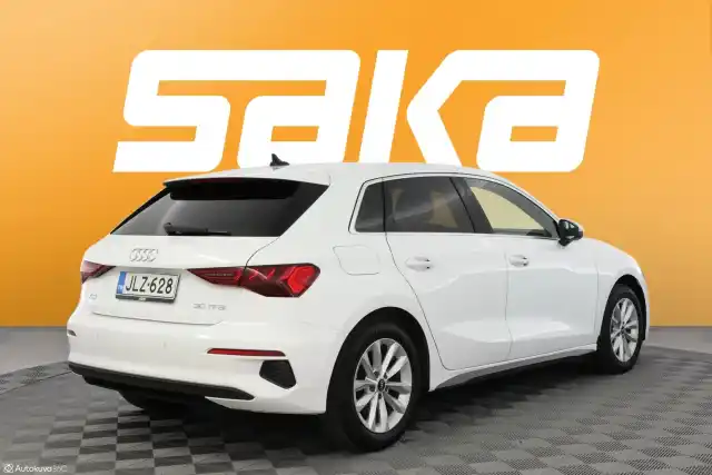 Valkoinen Viistoperä, Audi A3 – JLZ-628