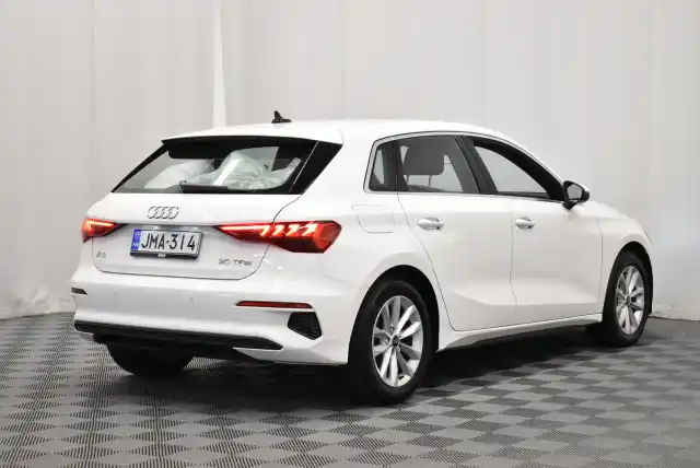 Valkoinen Viistoperä, Audi A3 – JMA-314