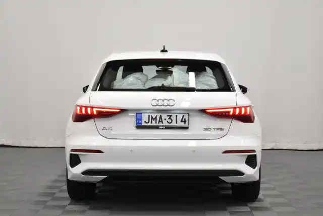 Valkoinen Viistoperä, Audi A3 – JMA-314