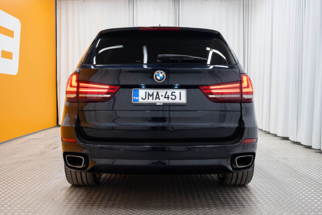 Musta Maastoauto, BMW X5 – JMA-451