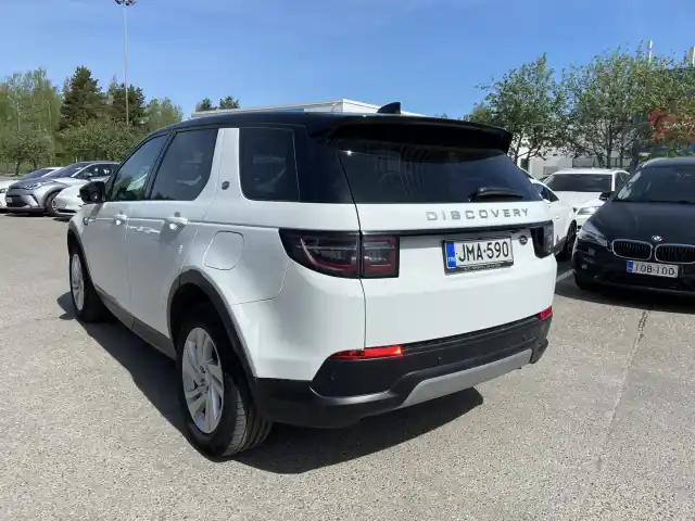 Valkoinen Maastoauto, Land Rover Discovery Sport – JMA-590