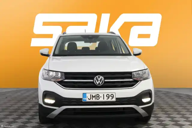 Valkoinen Maastoauto, Volkswagen T-Cross – JMB-199