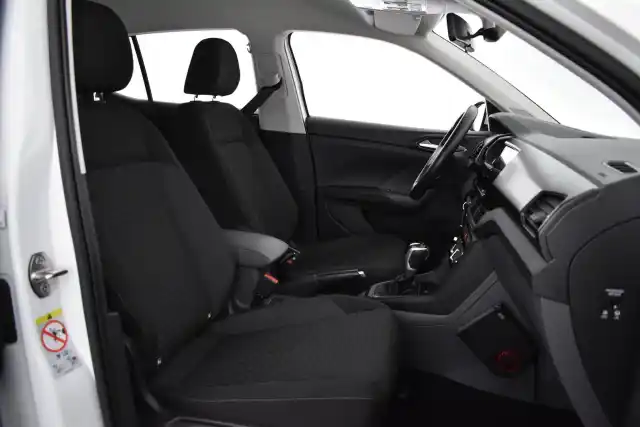 Valkoinen Maastoauto, Volkswagen T-Cross – JMB-199