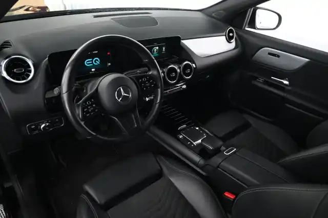 Musta Maastoauto, Mercedes-Benz GLA – JMC-568