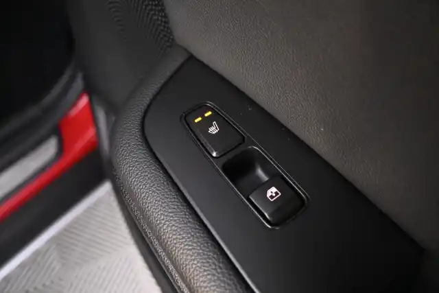 Punainen Viistoperä, Kia XCeed – JMC-792
