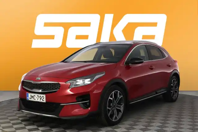 Punainen Viistoperä, Kia XCeed – JMC-792