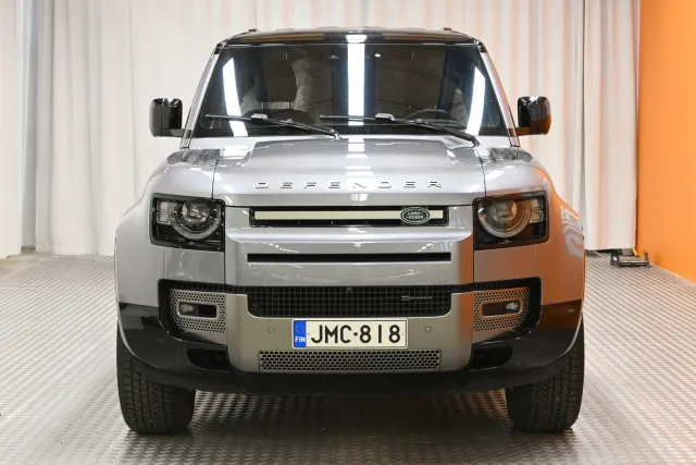 Harmaa Maastoauto, Land Rover Defender – JMC-818