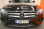 Musta Sedan, Mercedes-Benz E – JMF-219, kuva 10