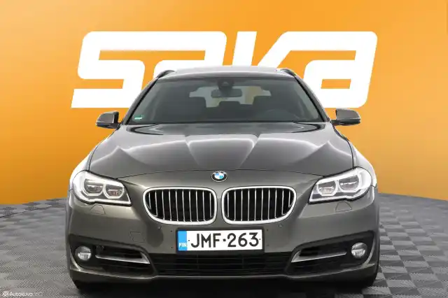 Harmaa Farmari, BMW 530 – JMF-263