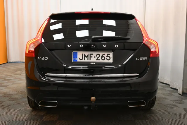 Musta Farmari, Volvo V60 – JMF-265
