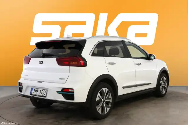 Valkoinen Maastoauto, Kia Niro – JMF-700