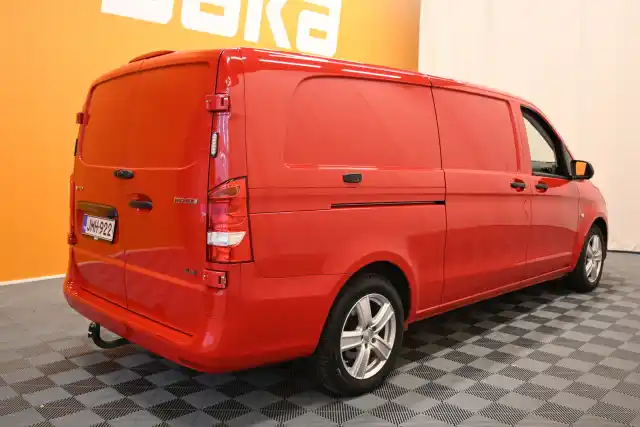 Punainen Pakettiauto, Mercedes-Benz Vito – JMH-922