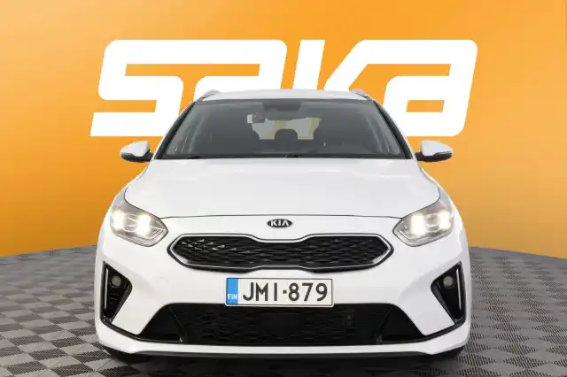 Valkoinen Farmari, Kia Ceed – JMI-879