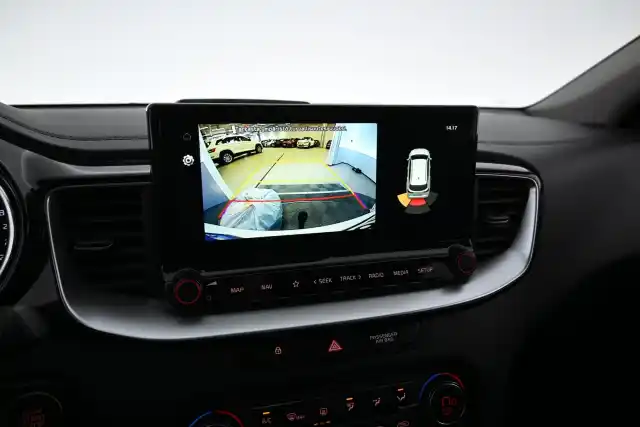 Valkoinen Farmari, Kia Ceed – JMI-879